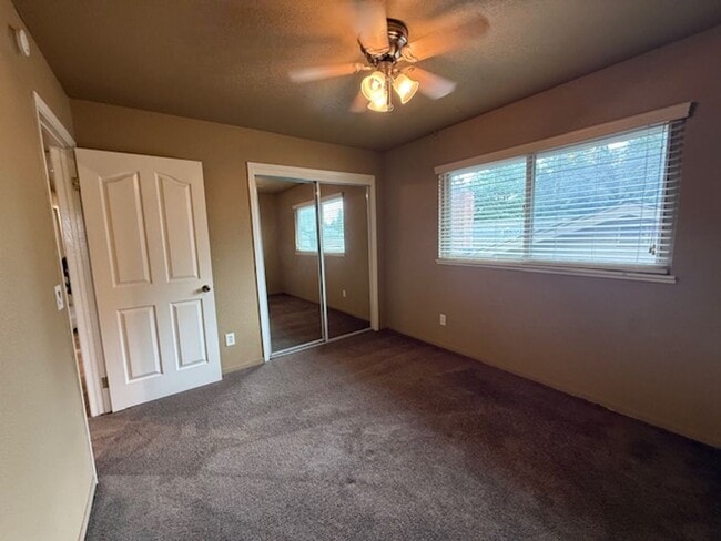 Building Photo - OPEN HOUSE this Wednesday 5pm-6:30pm - Private Redwood Setting | 4BR Home with Family Room, Bar &...