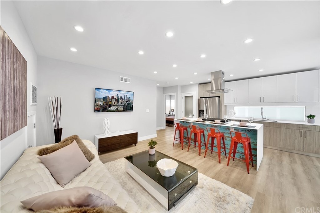 Living Room/Kitchen - 4415 Exposition Blvd