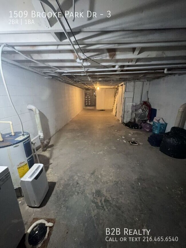 Building Photo - 1509 Brooke Park Dr