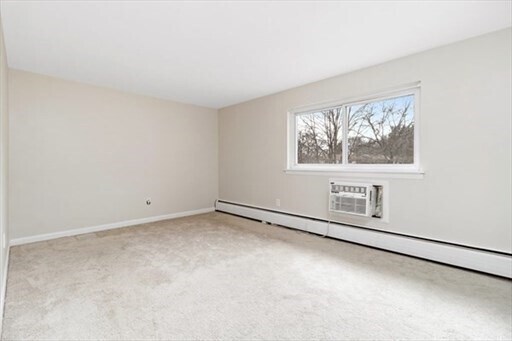 Building Photo - 146 Bishop Dr