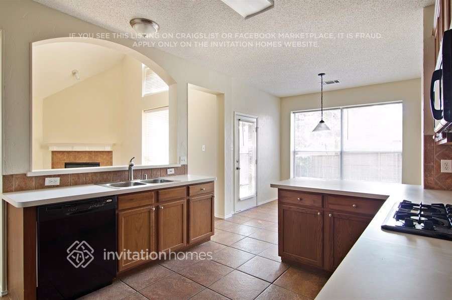 Building Photo - 11135 Covey Ln