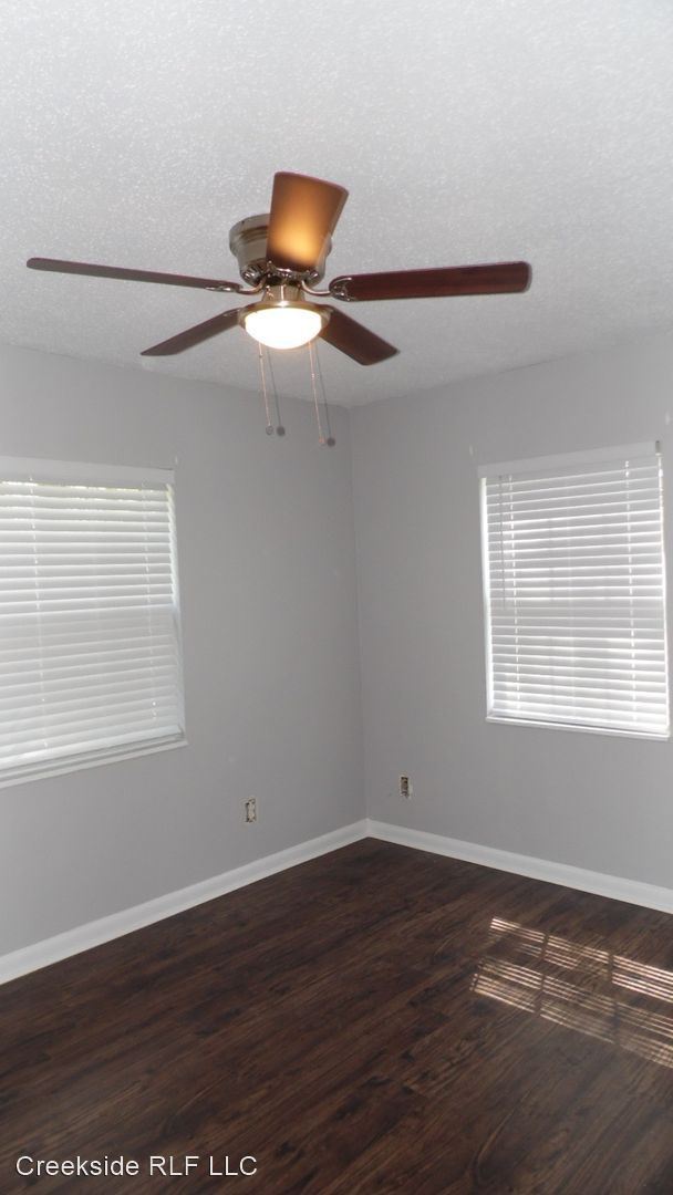 Building Photo - 1218 Hickman Rd