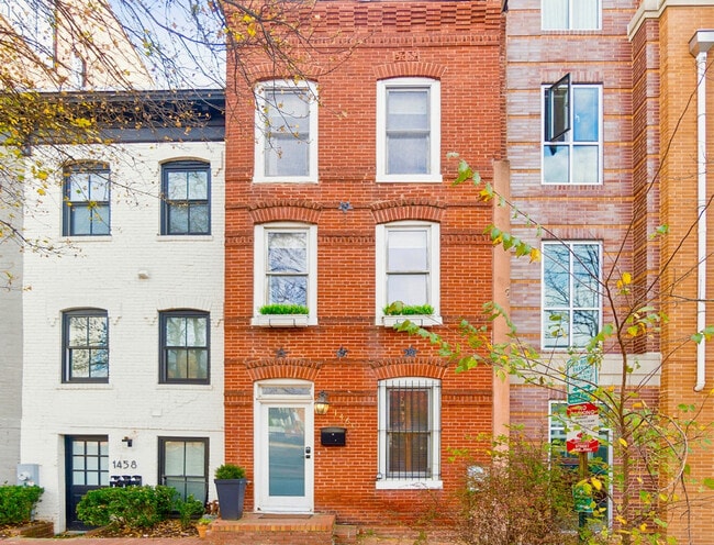 Building Photo - 1418 P St NW