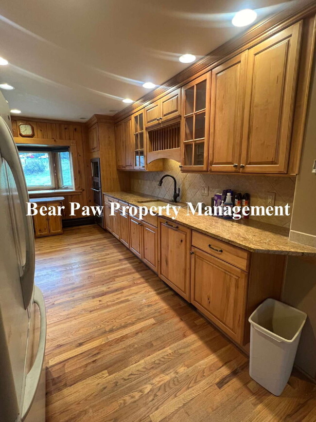 Building Photo - Spacious 4 Bedroom Home in North Evergreen!!