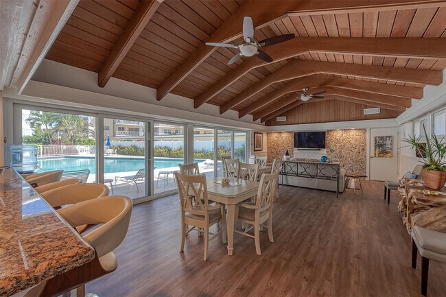 Building Photo - 1956 S Ocean Ln