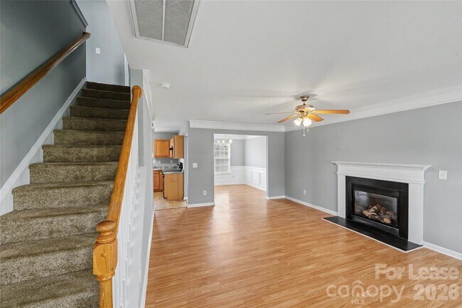 Building Photo - 10521 Barvas St
