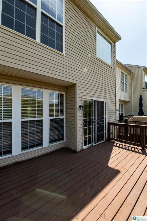 Building Photo - 8475 Putnam Ct