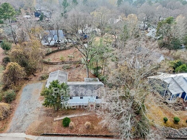 Building Photo - 607 N Greensboro St