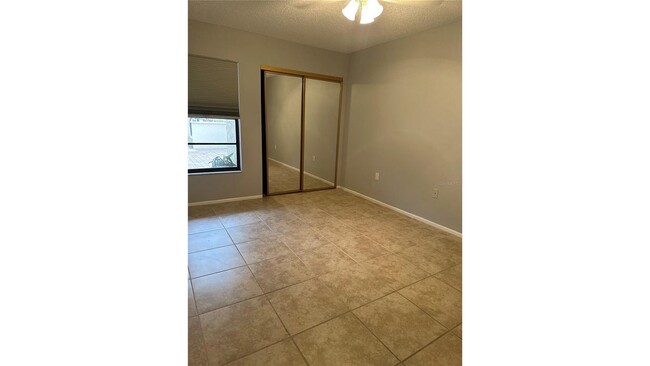Building Photo - 4644 La Jolla Dr