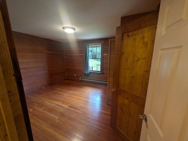 Building Photo - 1030 Fairmount Rd