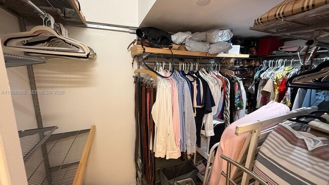 Building Photo - 5900 Collins Ave