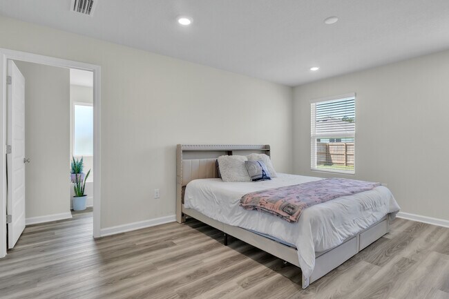 Building Photo - 24183 Ringneck Lp