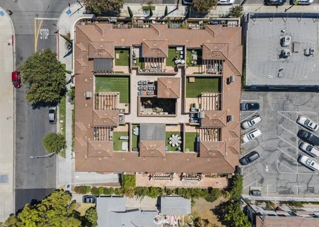 Building Photo - 201 N Reese Pl