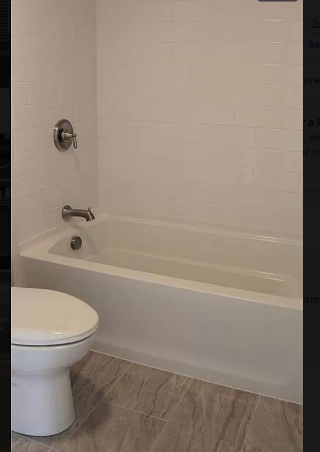 Building Photo - 1606 Clauser St