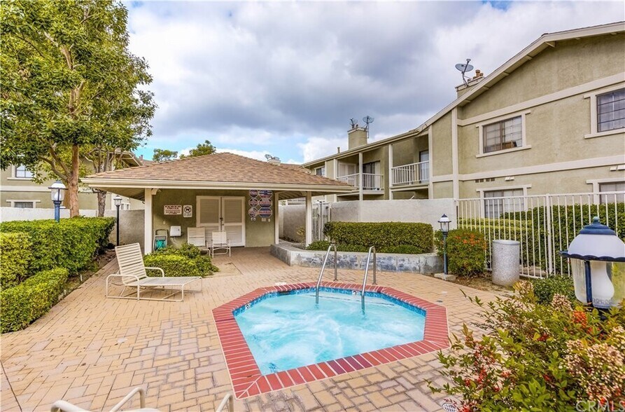 Building Photo - 1131 Packers Cir