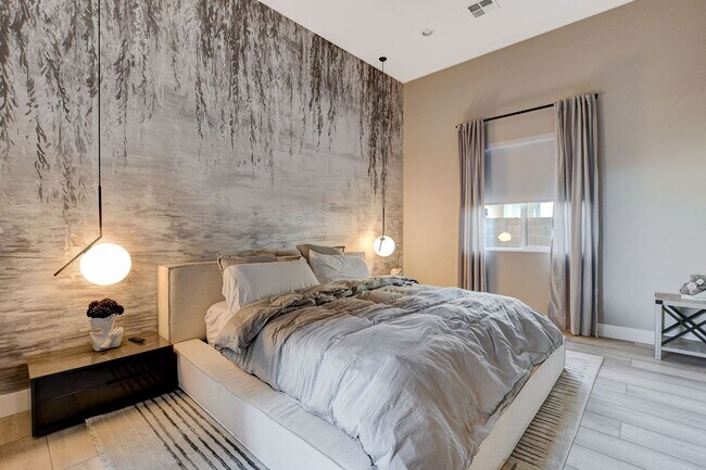 Building Photo - Mesa Ridge Luxury Oasis Feathertop