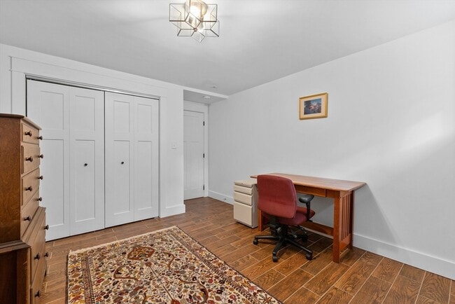 Building Photo - 38 Chester St