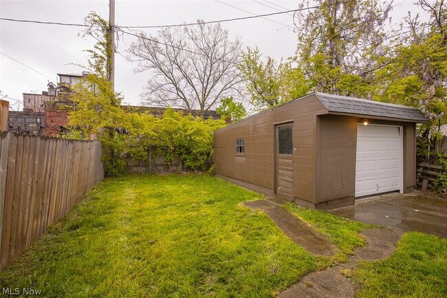 Building Photo - 3409 W 86th St