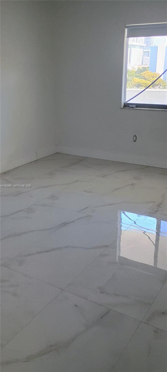 Building Photo - 36 NW 6th Ave