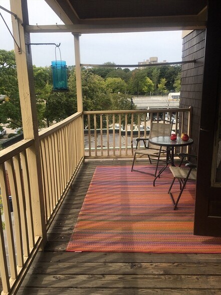 Building Photo - 7 Weld Hill St