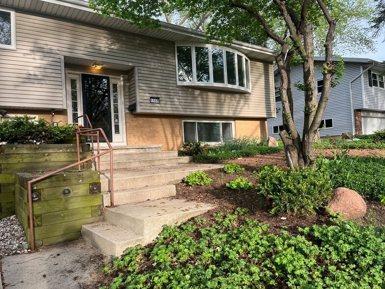 Primary Photo - 1509 Tarragon Dr