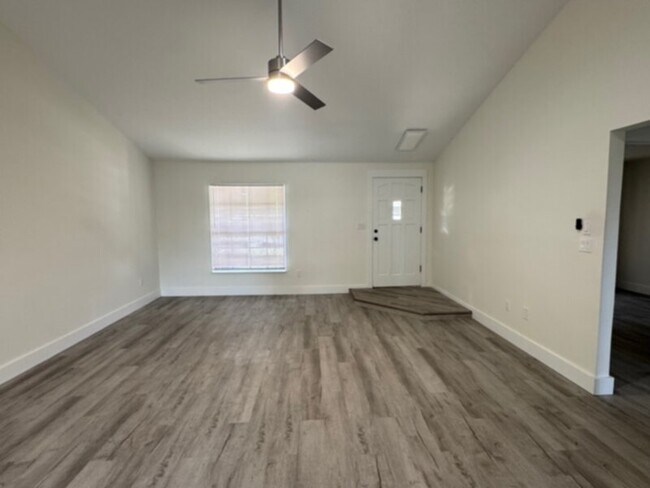 Building Photo - 2 Bedroom- All NEW &amp; Updated with Most...