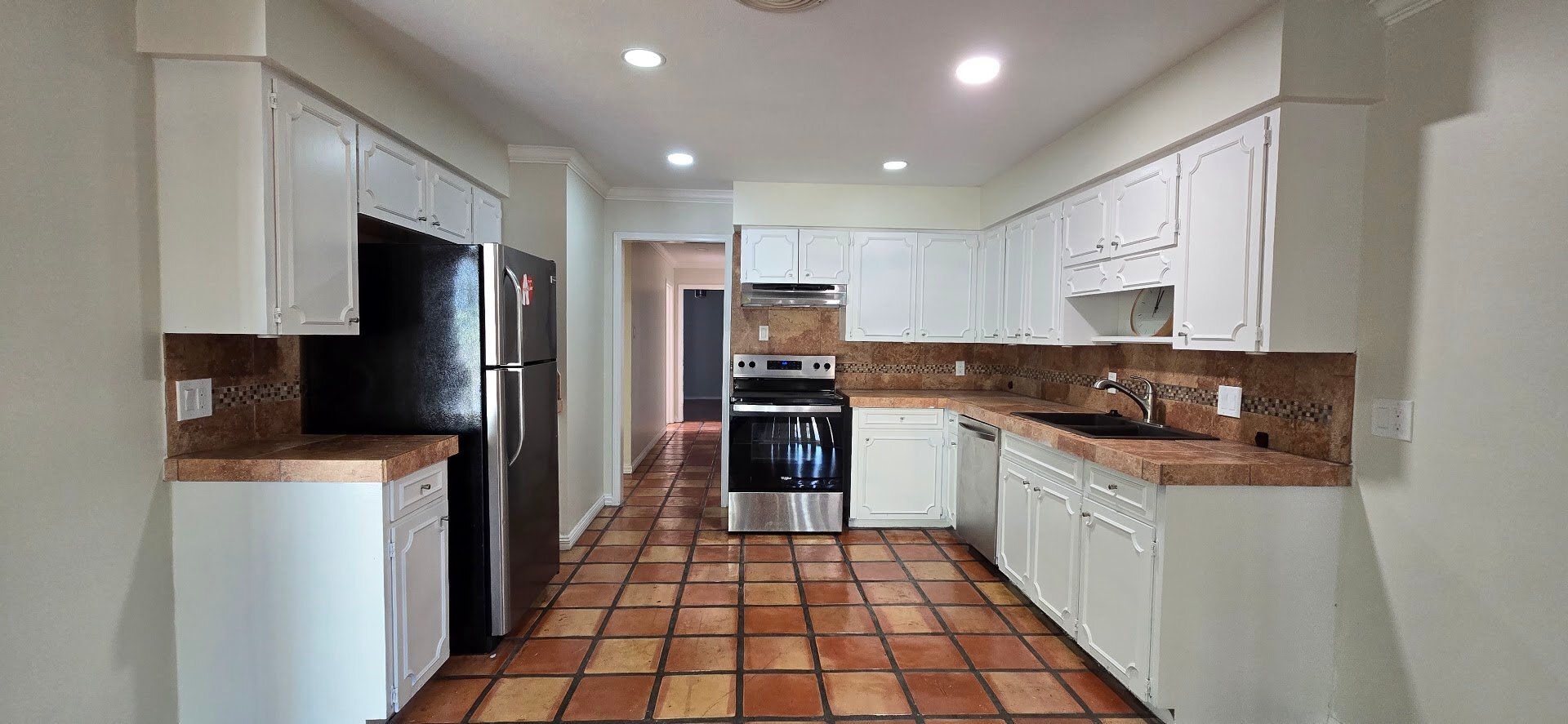 Building Photo - 1827 Highland Park Ave