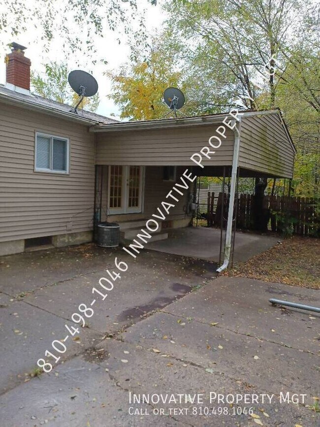 Building Photo - 2829 Plainfield Ave