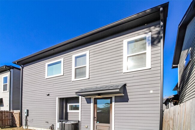 Building Photo - 2514 Terry St