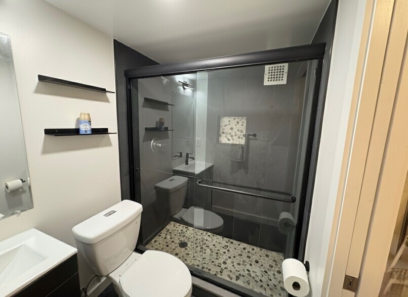 Building Photo - 1816 New Hampshire Ave NW