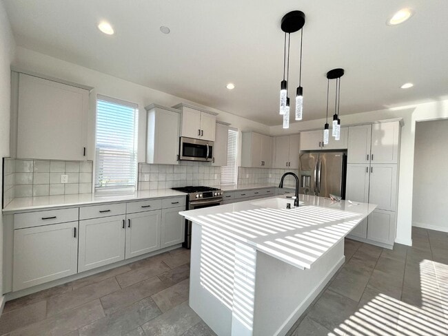 Building Photo - 4031 Dylan Rd