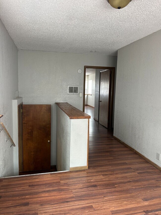Building Photo - 2 story home