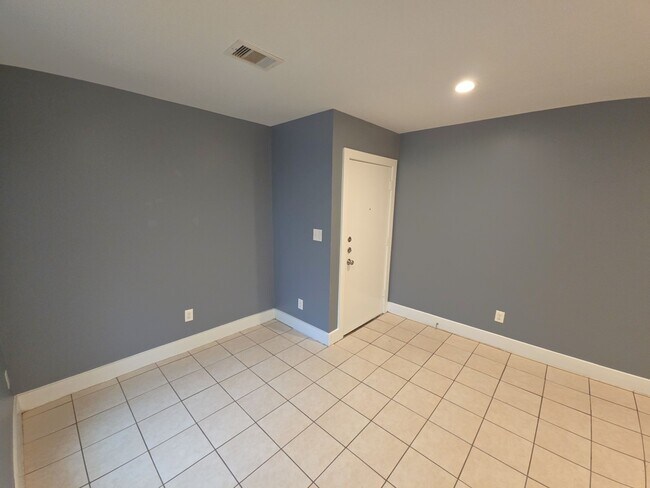 Building Photo - 11435 Raincove Dr
