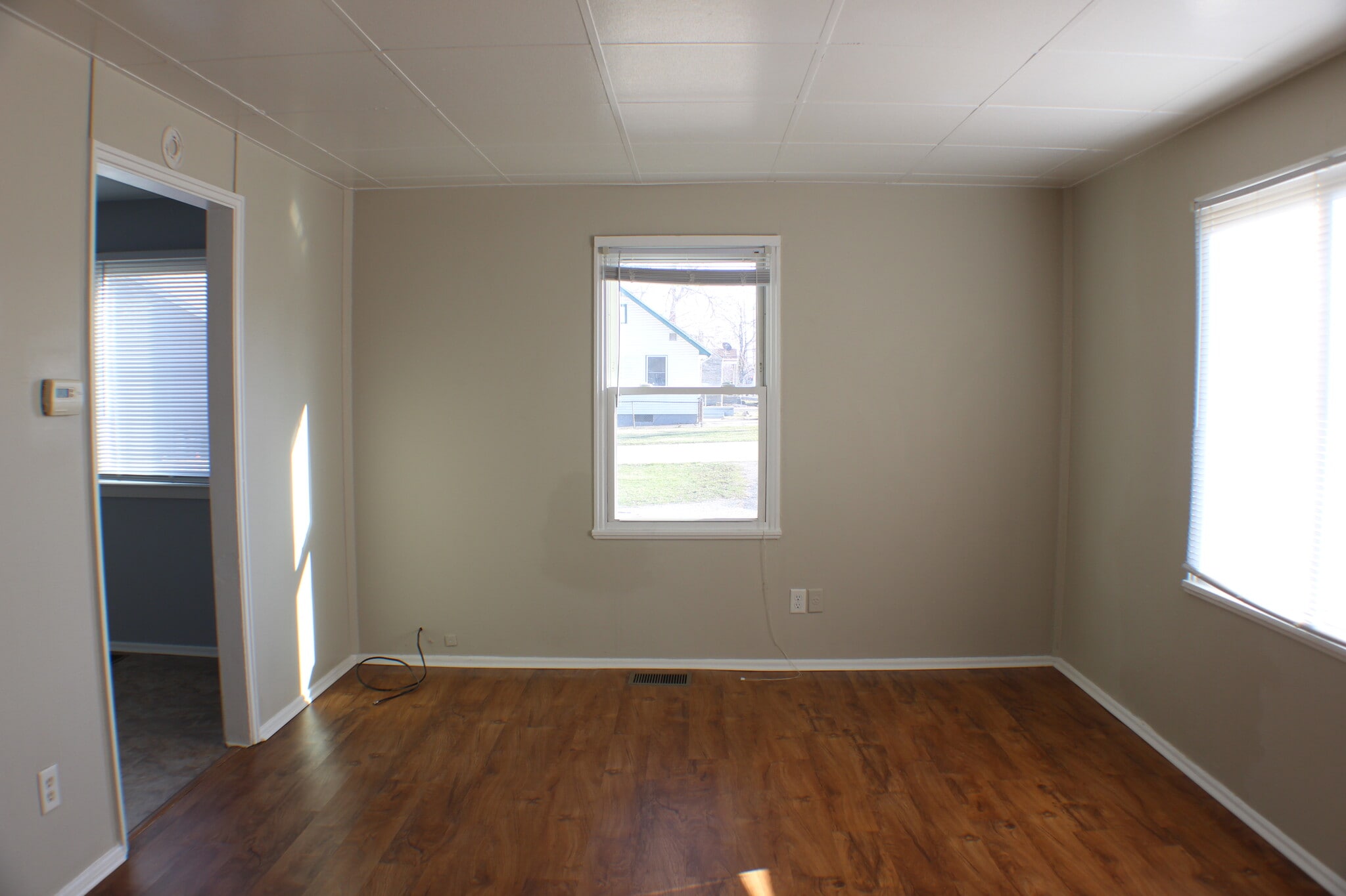 Living room - 3502 N Sterling Ave