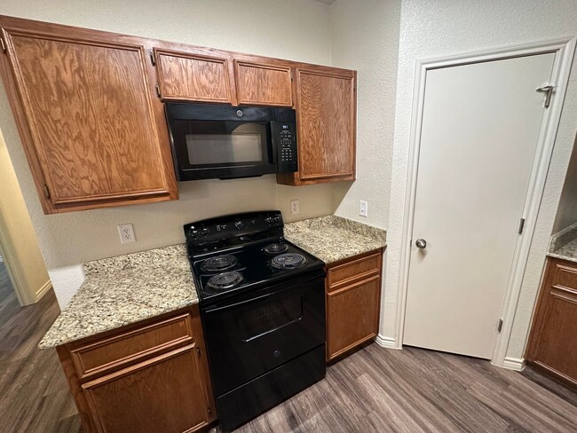 Building Photo - AVAILABLE Now! *MORE PHOTOS COMING SOON*