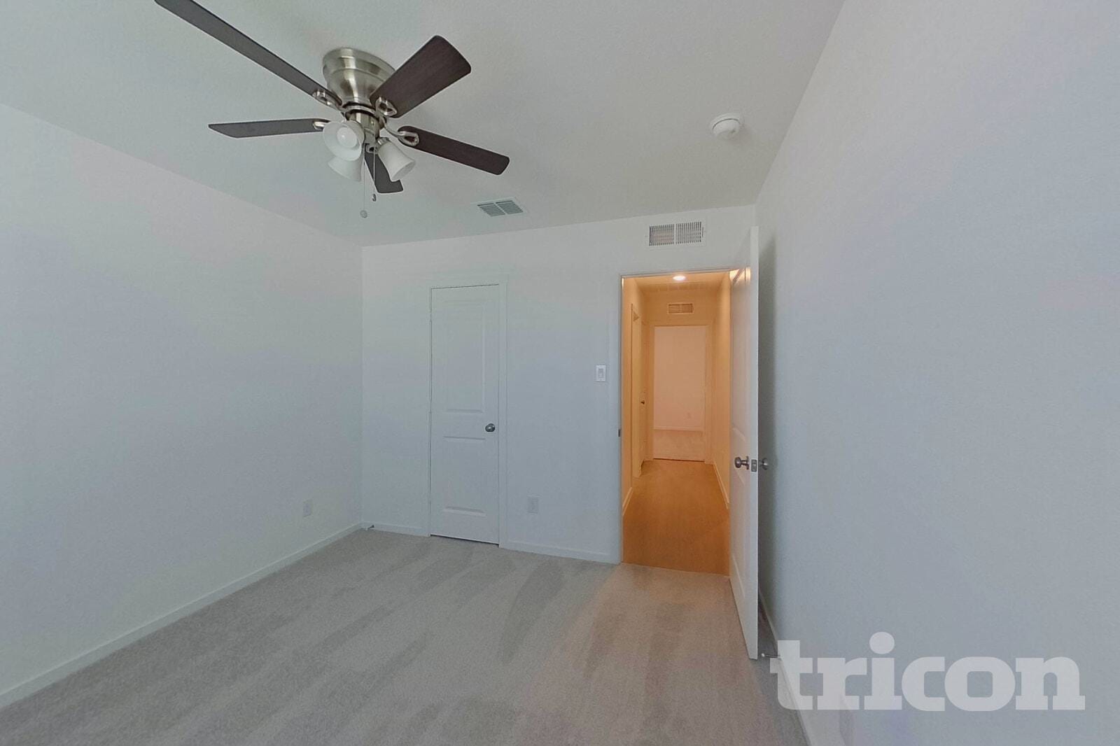 Building Photo - 3016 Pine St