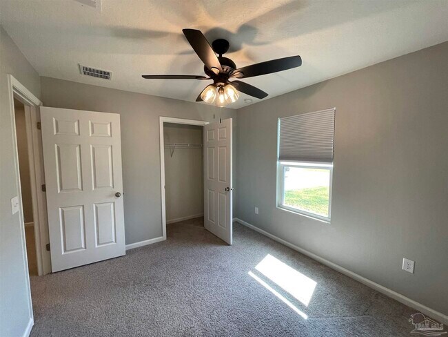Building Photo - 4328 Jitterbug St