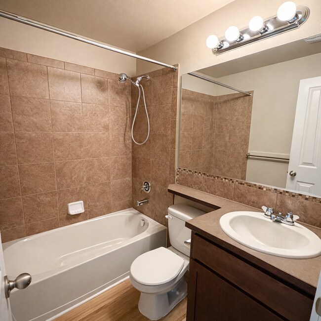 Building Photo - 803 E Cooper Ln