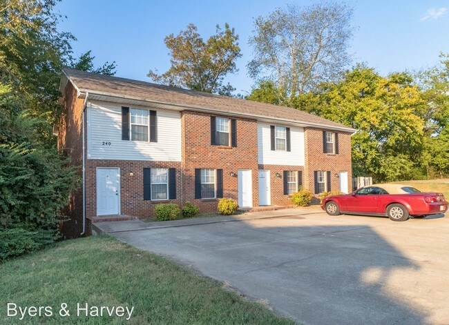 Primary Photo - 240 Timberlake Dr