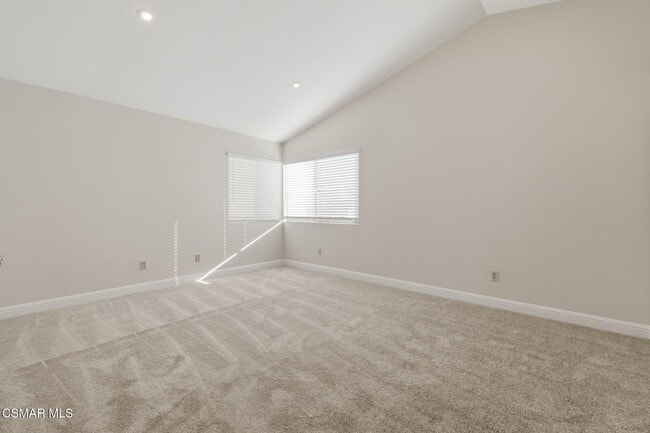 Building Photo - 26916 Lost Oak Ct