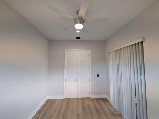 Building Photo - 8273 Manjack