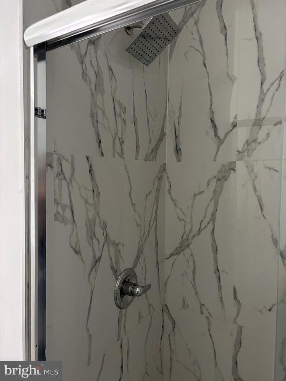 Building Photo - 2501 E Somerset St