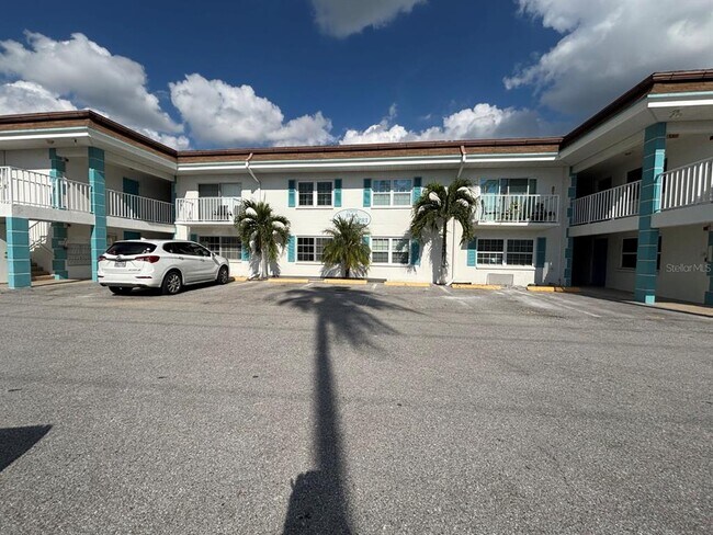 Building Photo - 11655 3rd St E