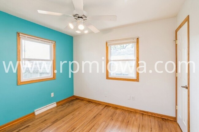 Building Photo - UPTOWN ANKENY!! 3 Bedroom, 2 Bath Home in Ankeny
