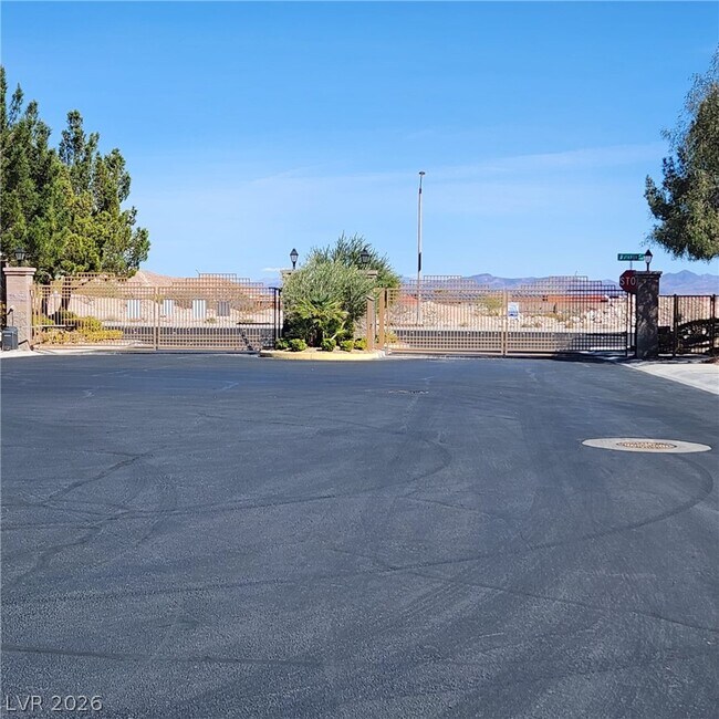 Building Photo - 8657 Majestic Vision Way
