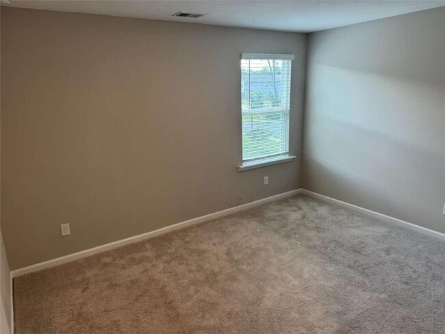 Building Photo - 312 Grey Falcon Ave