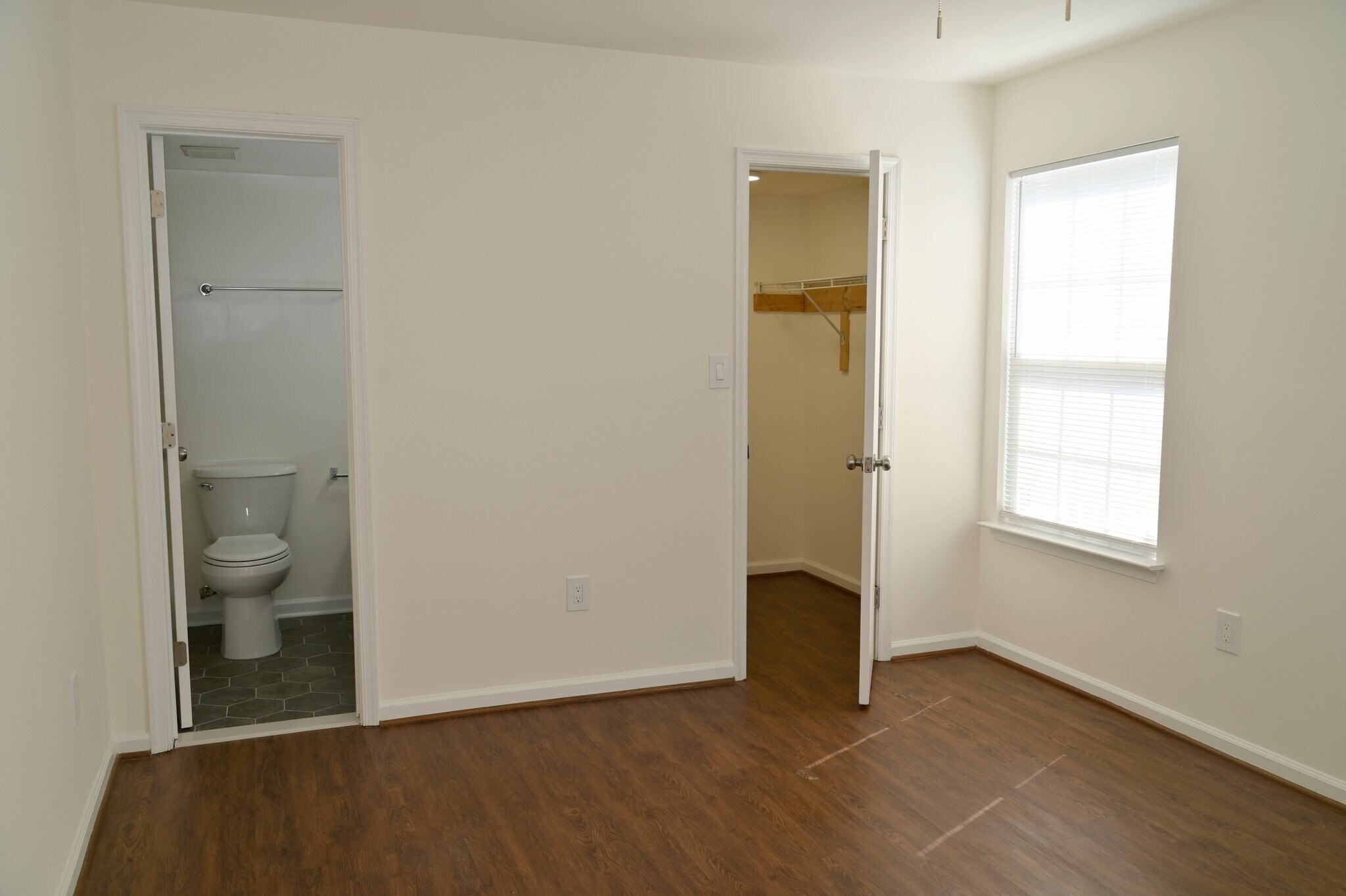 Building Photo - 14052 Vista Dr