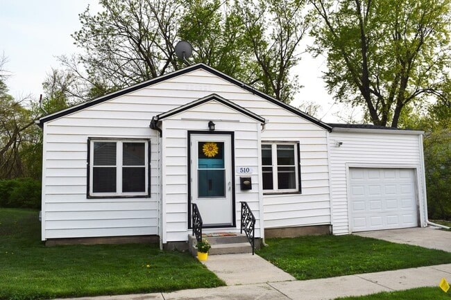 Primary Photo - 510 W Exchange St