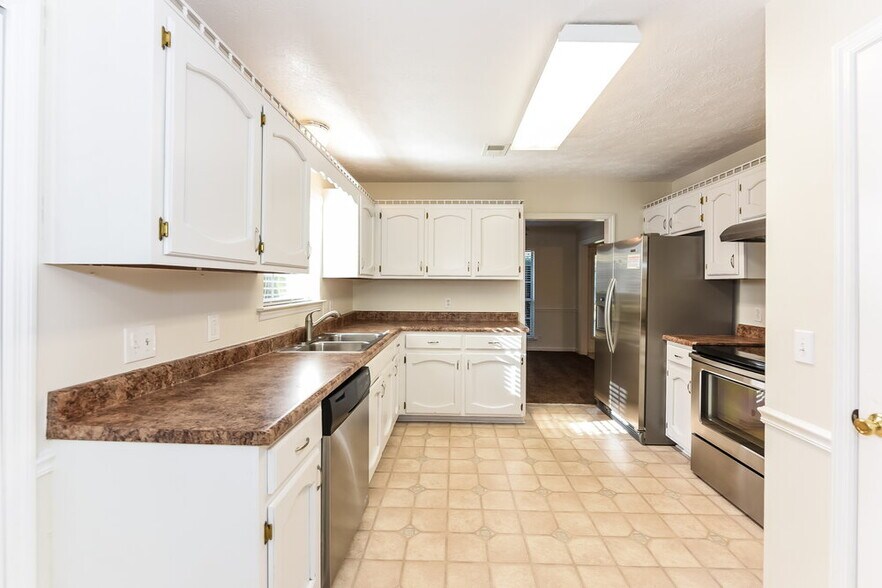 Building Photo - 104 Carolina Ct