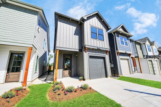 Building Photo - 6314 Milwee St